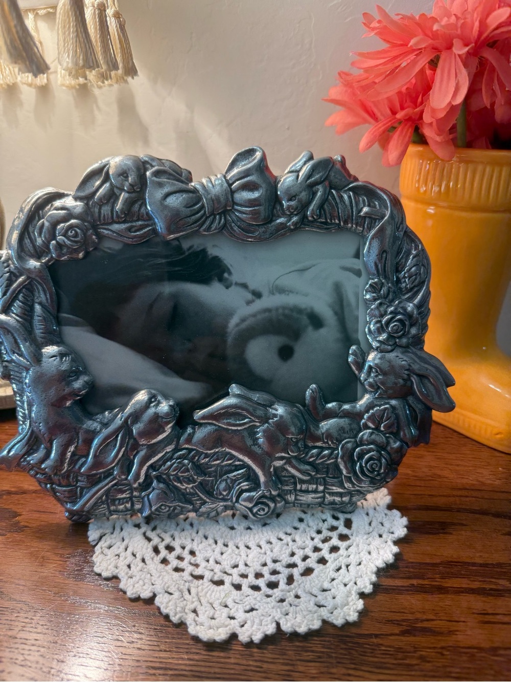 Vintage 1995 Arthur Court Designs Bunny & Baskets Picture Frame | 4" × 6"